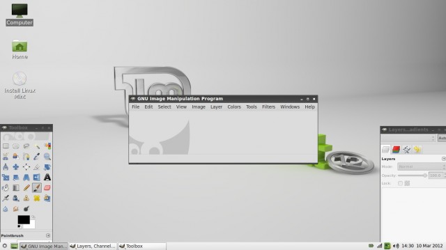 Linux Mint 12 LXDE Gimp